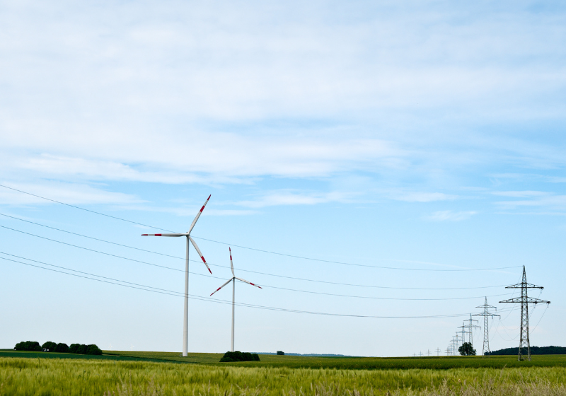 Wind turbine and pylon with SONI logo